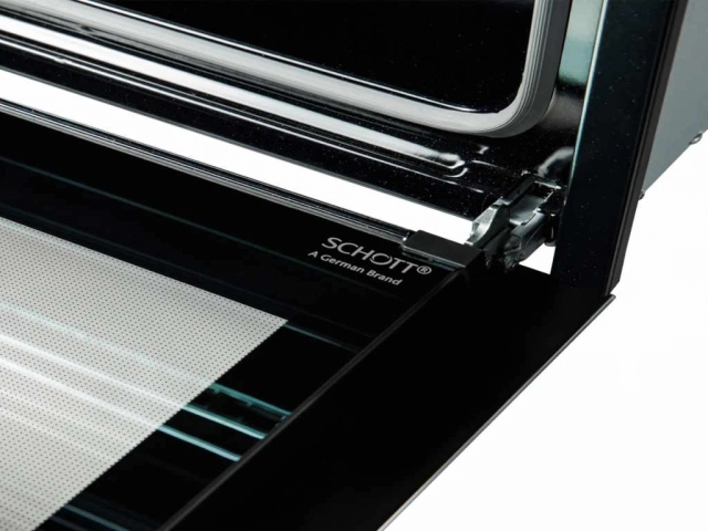 Ugradna rerna TESLA BO900FBSA ventilatorska/81L/digitalna/Steam funkcija/crna